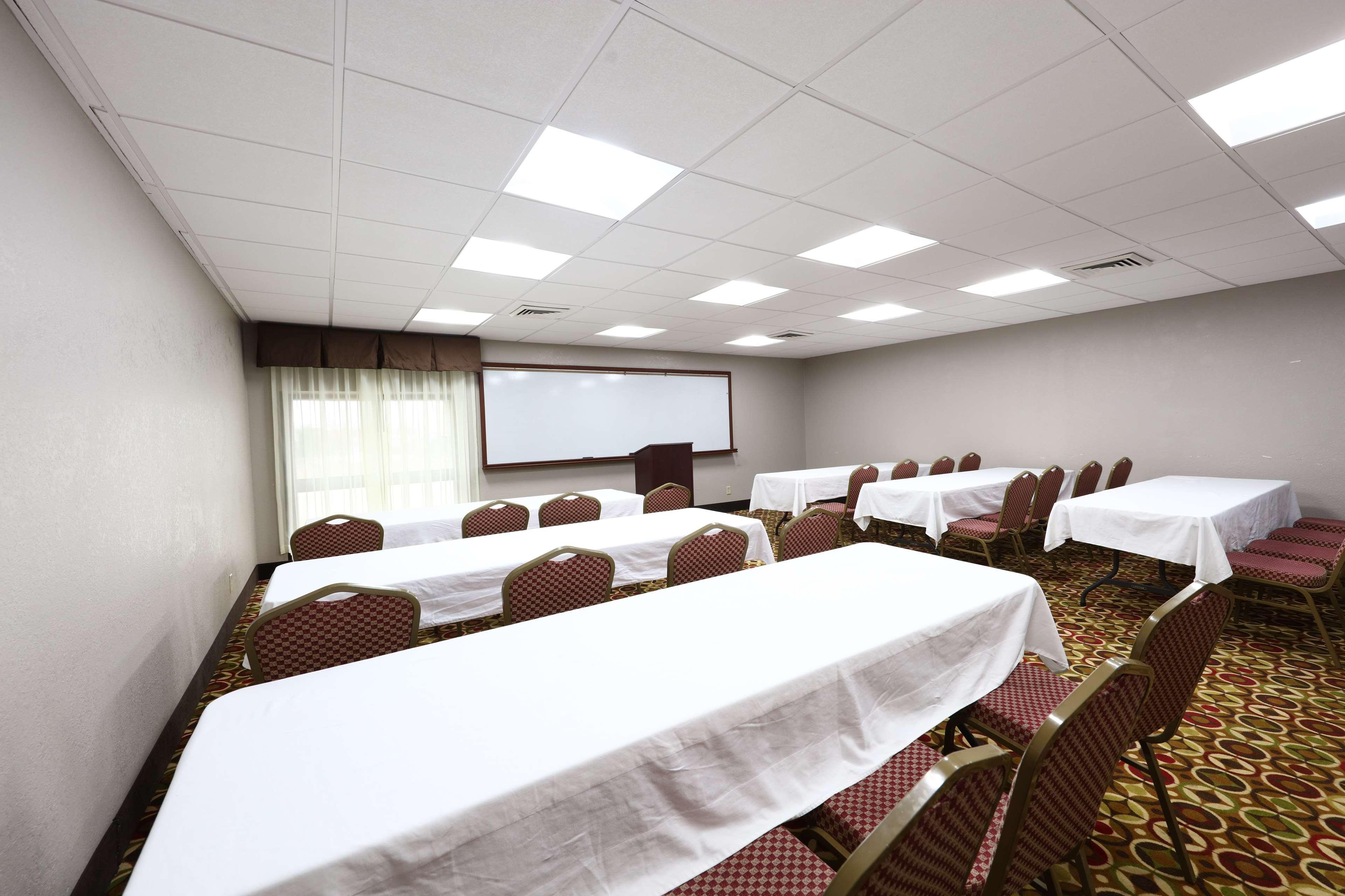Americinn By Wyndham Grand Rapids Airport North Cascade Екстер'єр фото