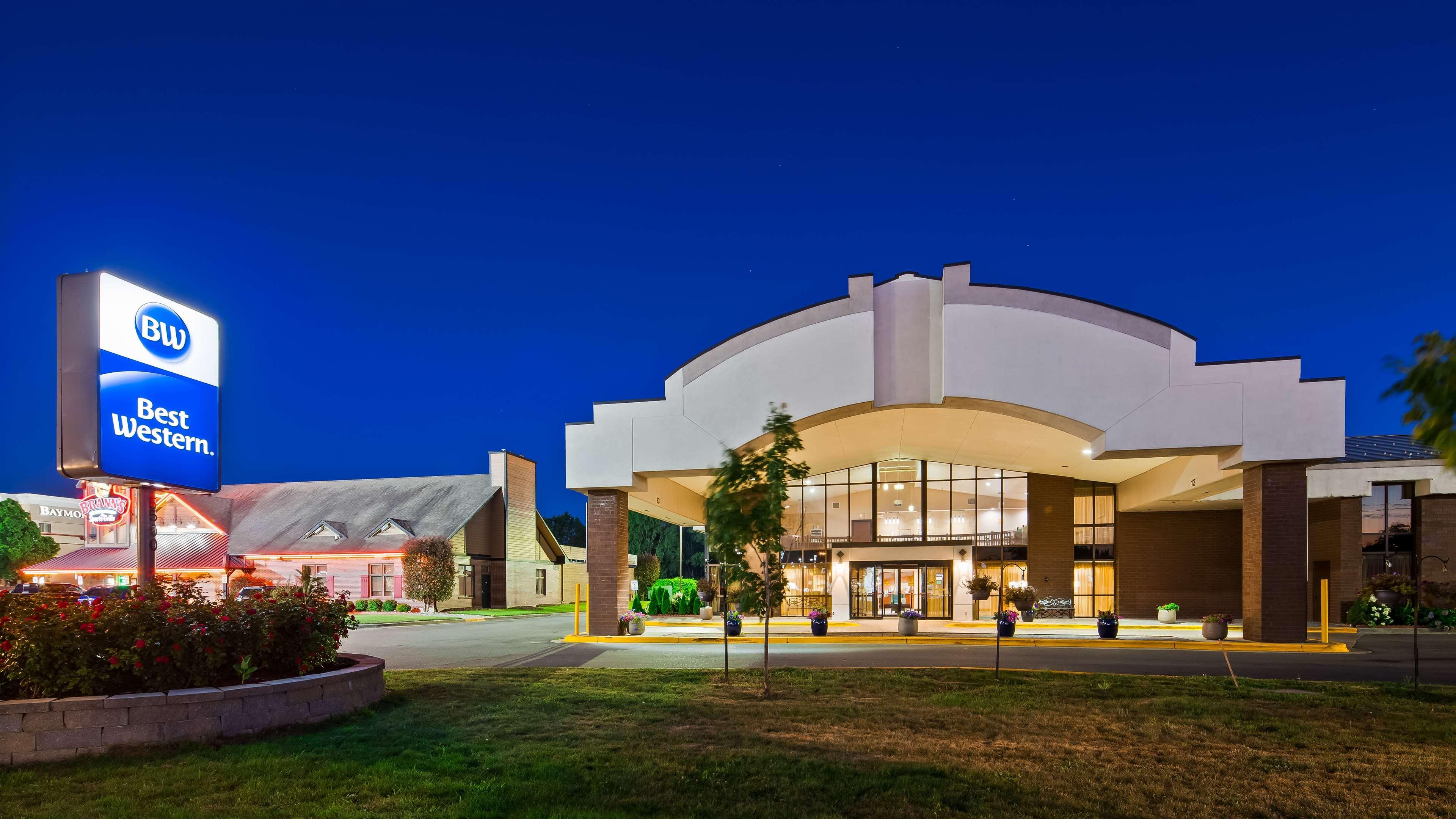 Americinn By Wyndham Grand Rapids Airport North Cascade Екстер'єр фото