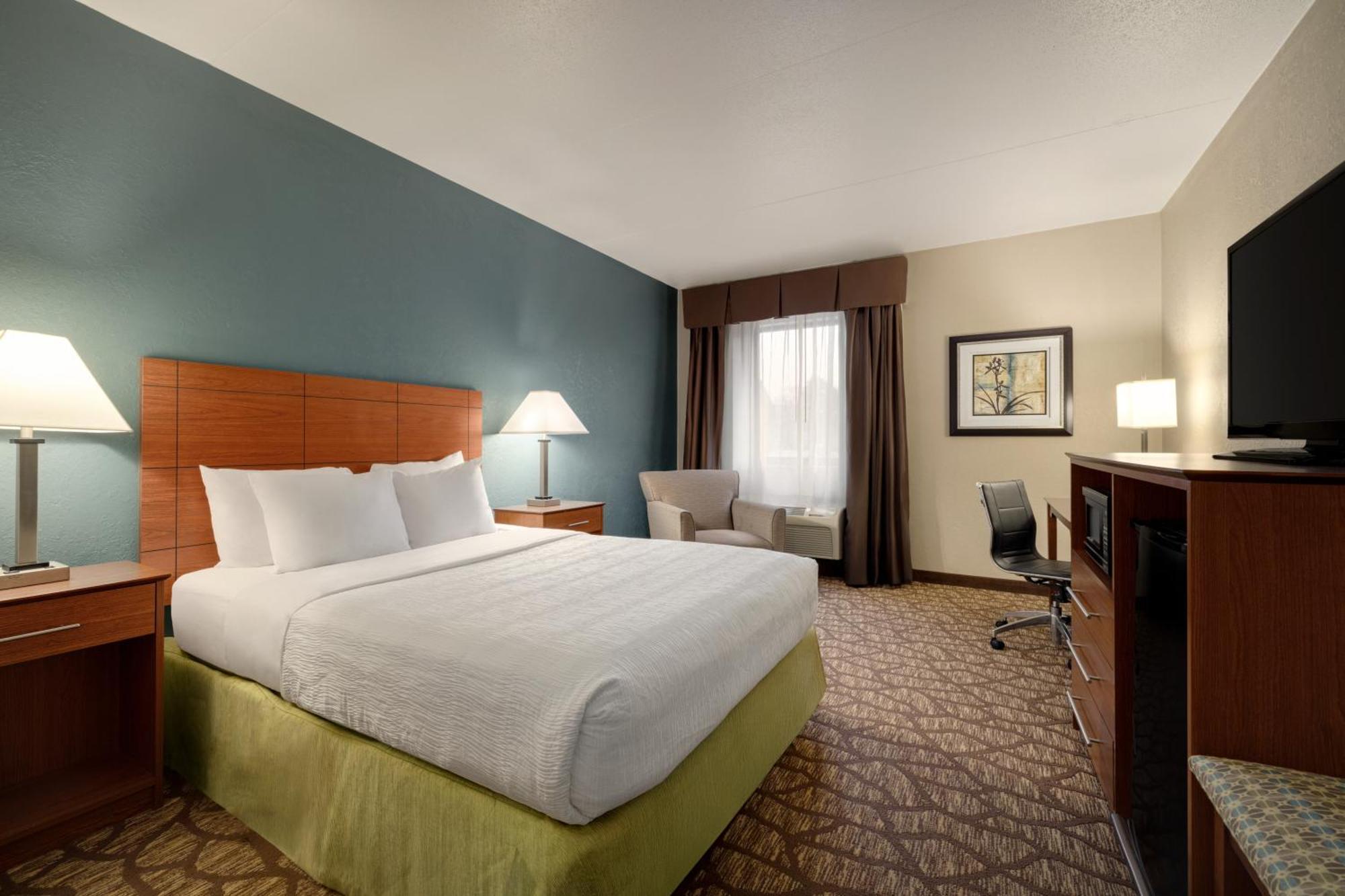 Americinn By Wyndham Grand Rapids Airport North Cascade Екстер'єр фото