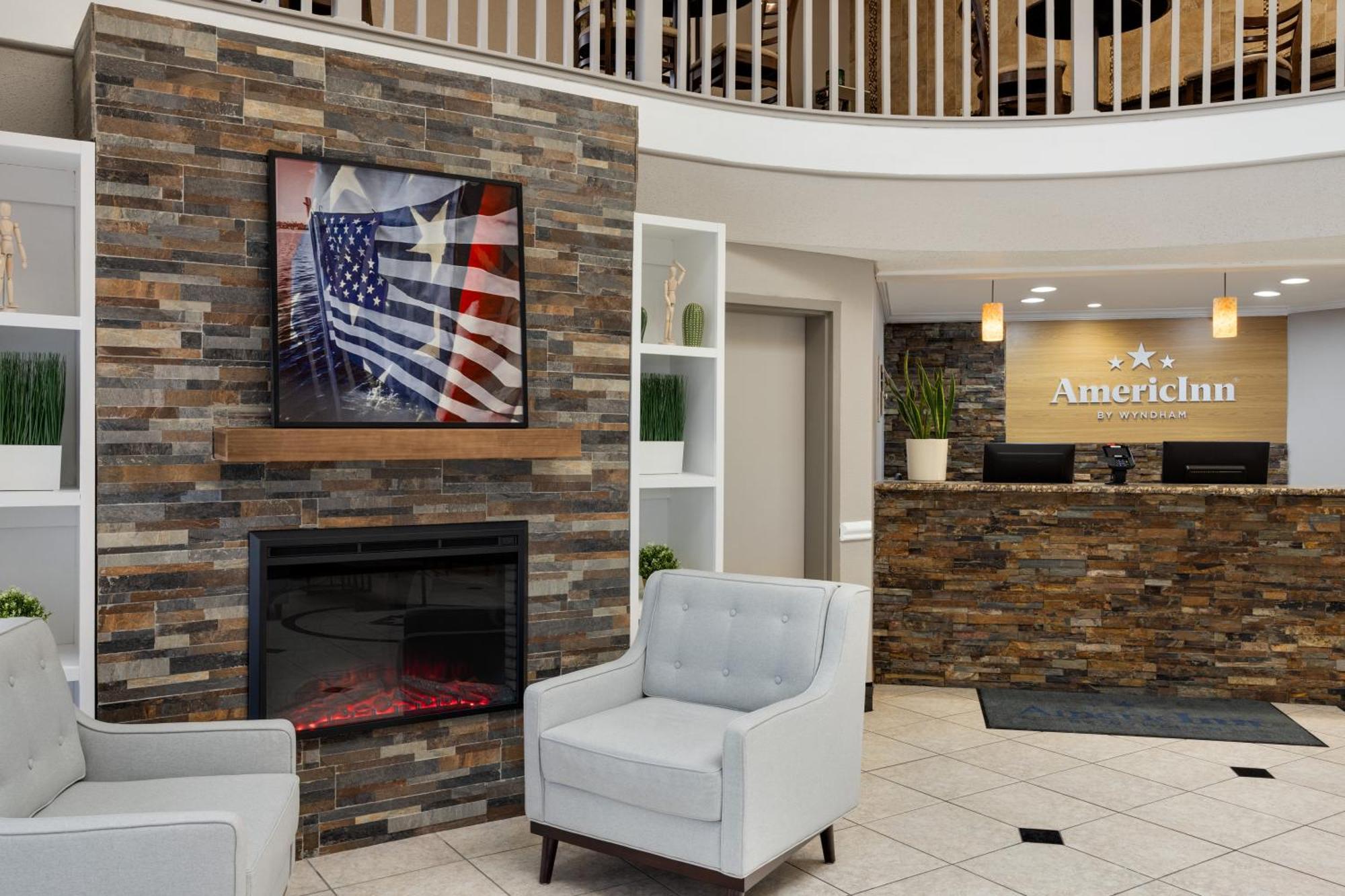 Americinn By Wyndham Grand Rapids Airport North Cascade Екстер'єр фото