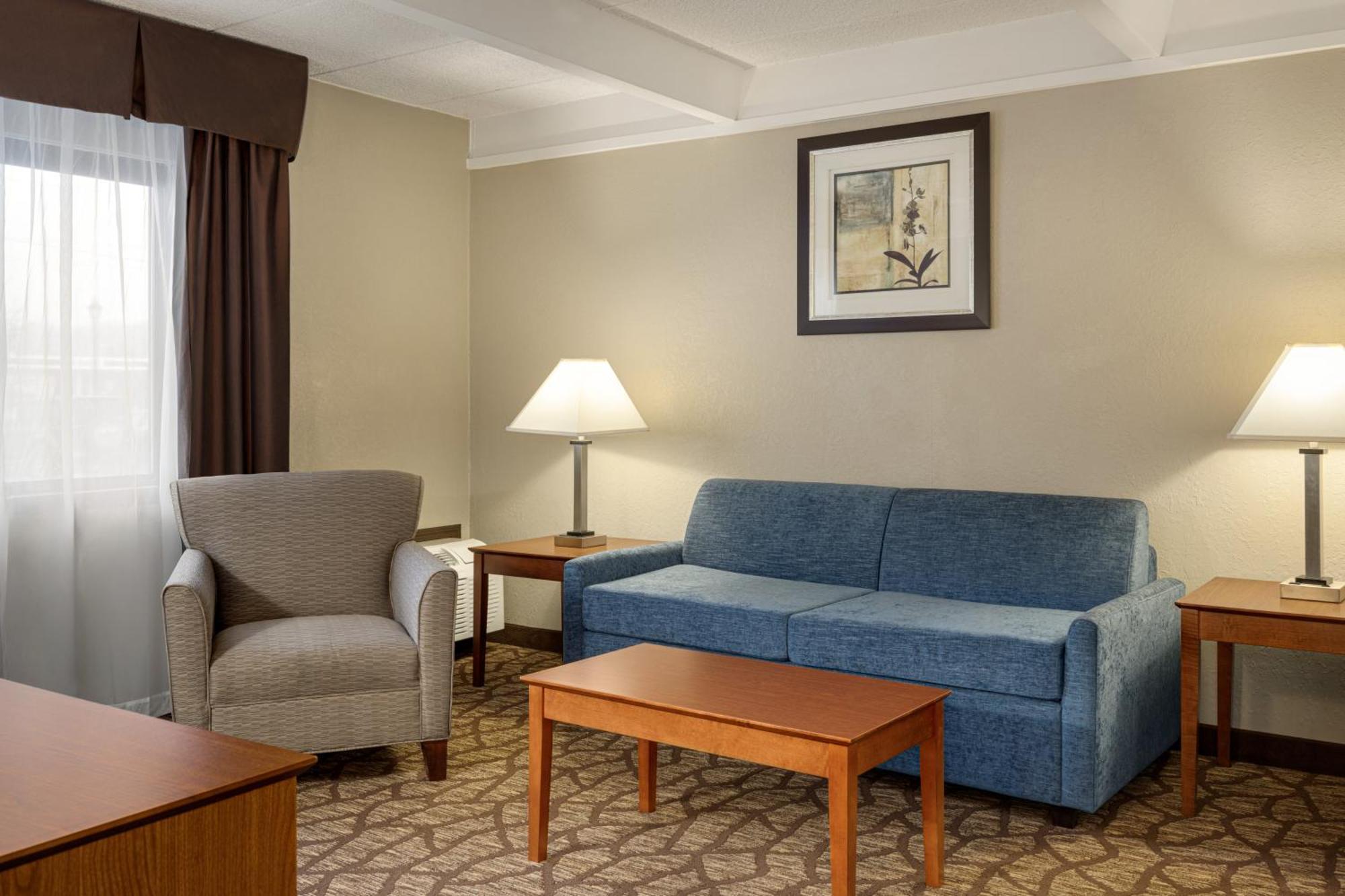 Americinn By Wyndham Grand Rapids Airport North Cascade Екстер'єр фото